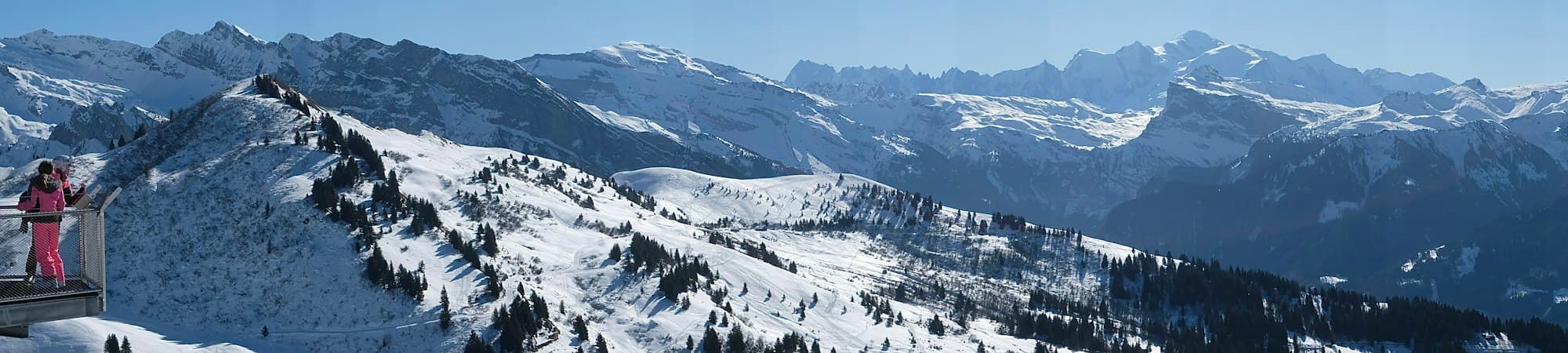 Vue panoramique sur le Mont Blanc depuis Les Gets